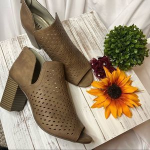 Taupe Block Heel Sandals - Size 6